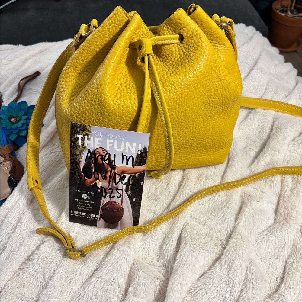 Portland Leather Goods Large NAPLES Leather Drawstring Bucket Bag